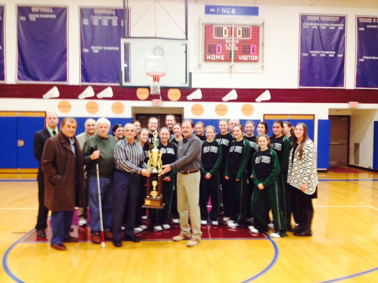 holy-cross-girls-basketball-pic